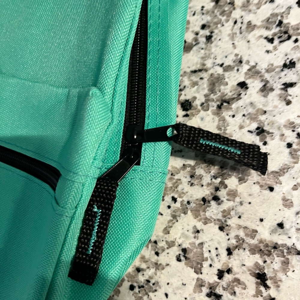 3 Backpacks - Picture 8 of 13